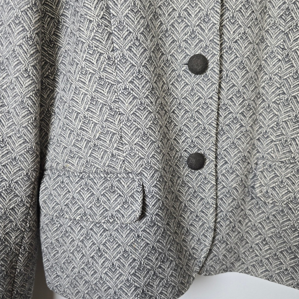 Talbots Womens Gray Wool Blend Herringbone Blazer Jacket Size 16 Three Button - Picture 4 of 6